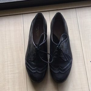 Black low heel Oxfords Sz. 10M
